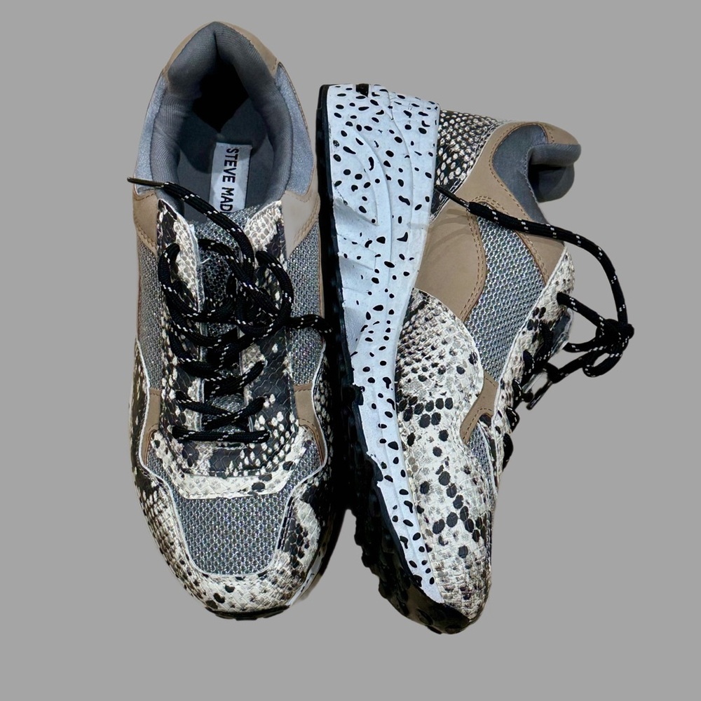 Women’s Steve Madden platform sneakers